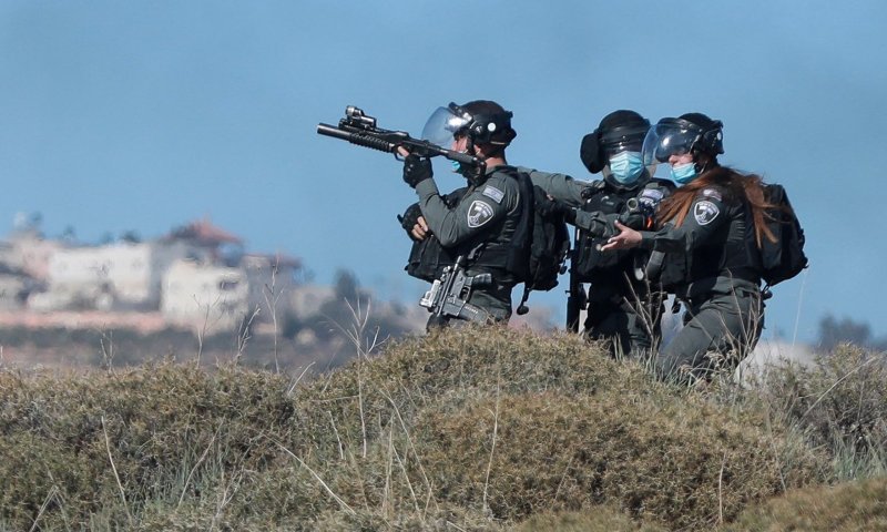 נערי גבעות ירו זיקוקים וזרקו אבנים לעבר כוחות מג"ב