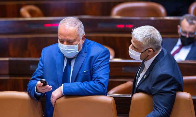 סקר: זה האיש הכי חזק בממשלה