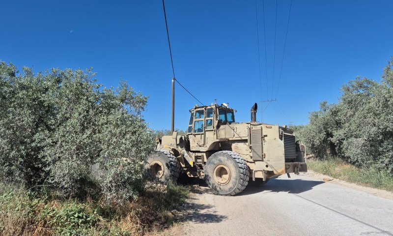 למנוע הסתתרות מחבלים: צה"ל מחשף שטחים בכביש 5