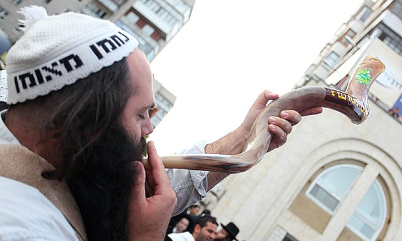 אומן ראש השנה? רבני הציונות הדתית נגד