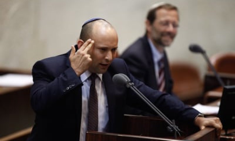 "תתנצל או שתחטוף תביעת דיבה מהסרטים‬"