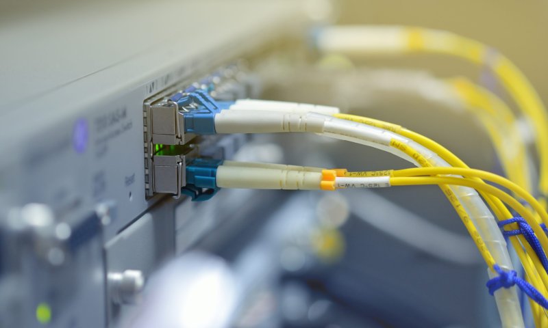 תמורת 574 מיליון שקל: עסקת ענק בשוק התקשורת