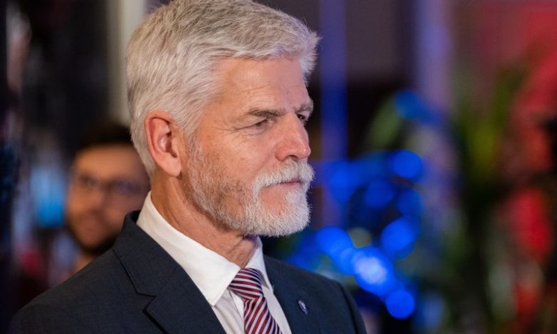 נשיא צ'כיה הבטיח: סבא"א תקדם סנקציות על איראן