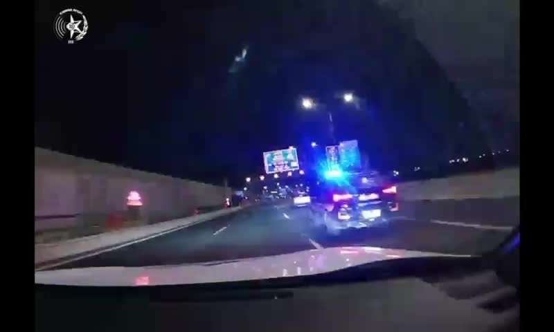 תיעוד מטורף: מרדף ומעצר אחרי גנב רכב בן 15. צפו