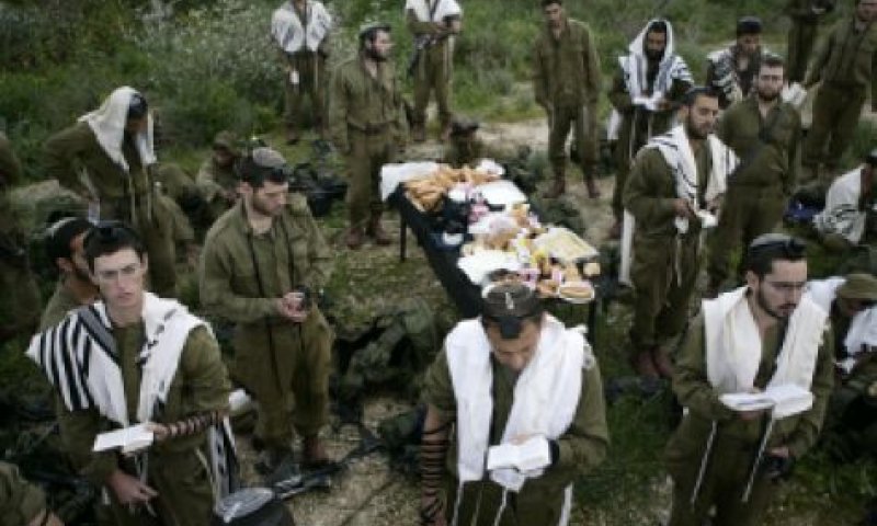 חיילים עם זקן לא הורשו להשתתף בטקס ב'יד ושם'