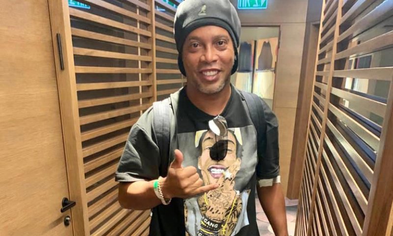 רונאלדיניו בישראל: נבחרת ברצלונה בפתח תקווה