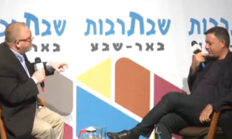 איך האנגלית של אבי גבאי? צפו בסרטון ושפטו בעצמכם