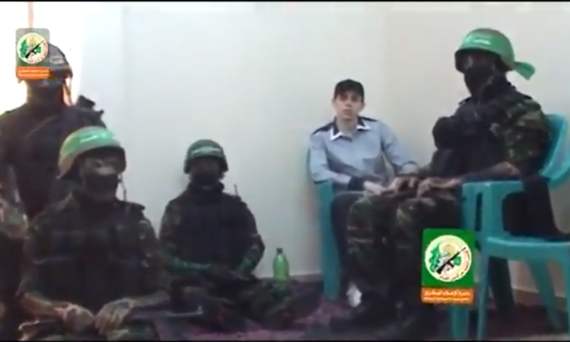 צפו: סרטון חדש של גלעד שליט בשבי