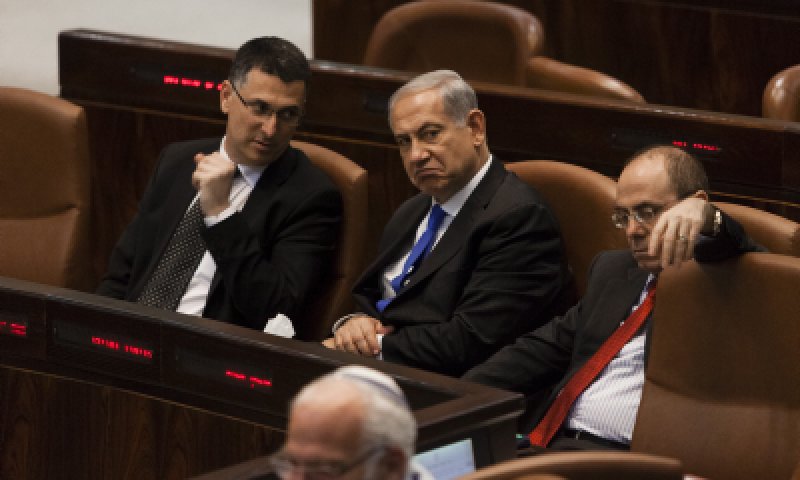 סקר: סער גובר על נתניהו בבחירות לראשות הליכוד