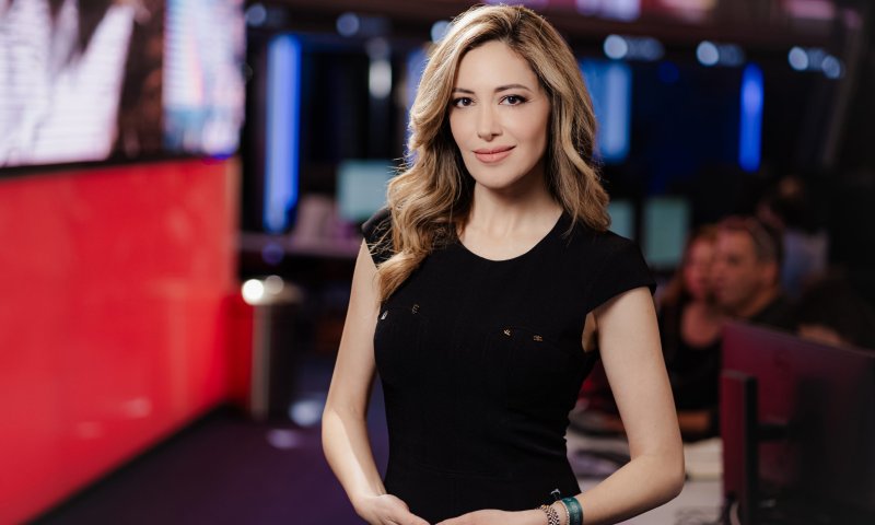 ברנז'ה: זו מגישת המהדורה המרכזית של ערוץ i24 בעברית