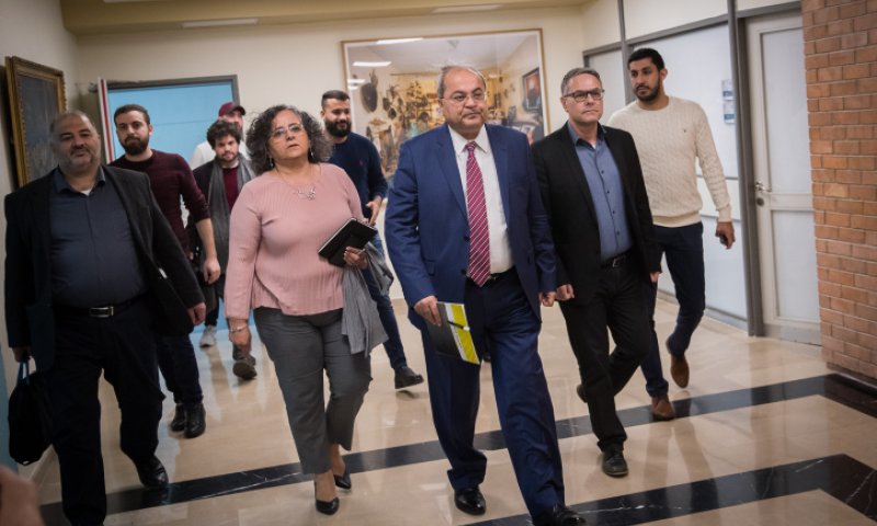 לוחצים על רע"מ לתמוך בפיזור הכנסת