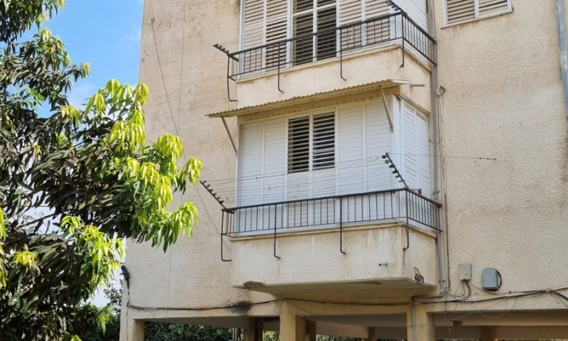 דיירי בניין בלוד פונו מביתהם בשל חשש לקריסה