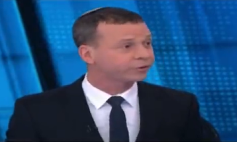 עמית סגל קורע את הח"כ מיש עתיד. צפו