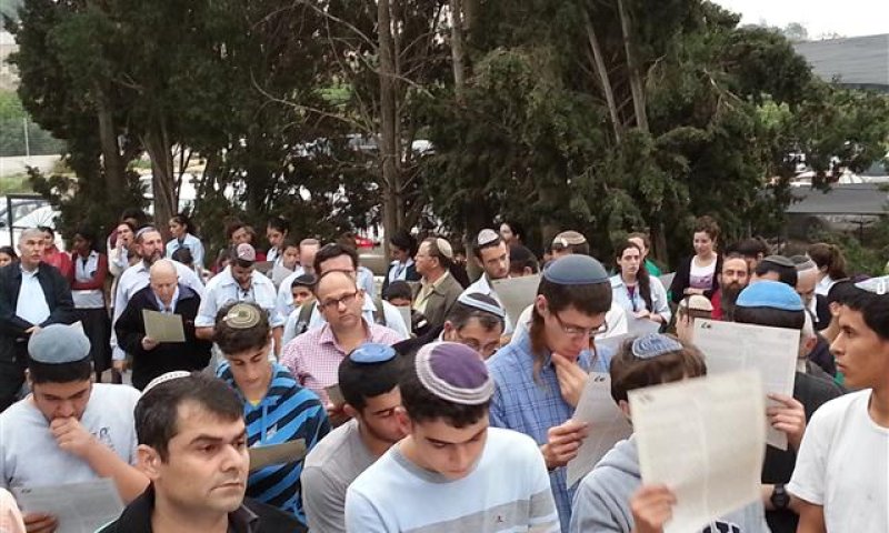 מאות באזכרה לרב נריה זצ"ל: "באנו לשאוב כוח מדמותו"