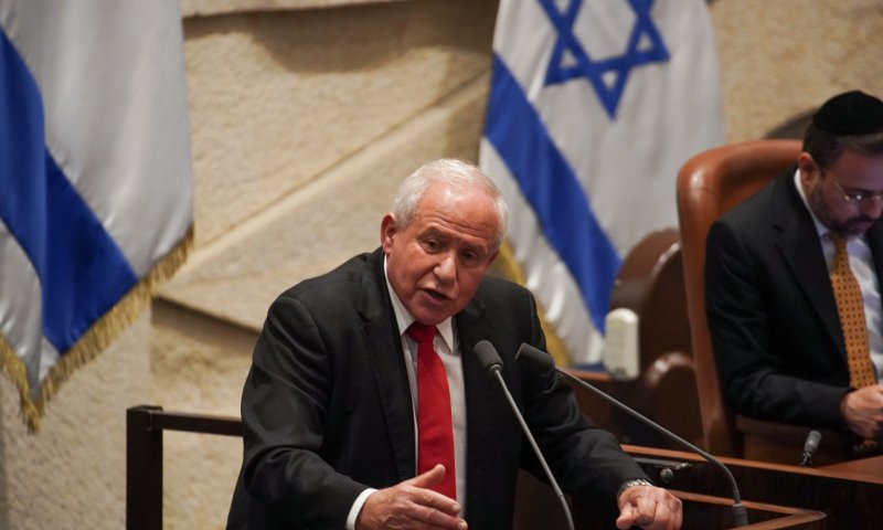 כצפוי: דיכטר התקפל ויתמוך בתקציב&nbsp;המדינה