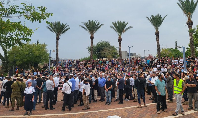 נריה נגארי הובא למנוחות: "הגעת למקום שלך"