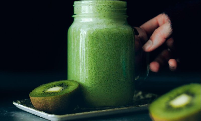 נפרדים מהקיץ: מתכון לשייק ירוק מחזק