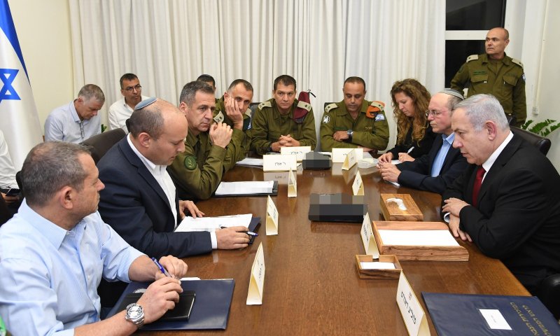 מטח רקטות לאשקלון ועוטף עזה, הערכת מצב בקריה