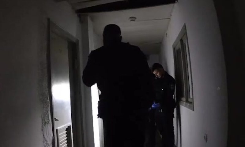 צעיר נורה למוות על ידי המשטרה | צפו בתיעוד