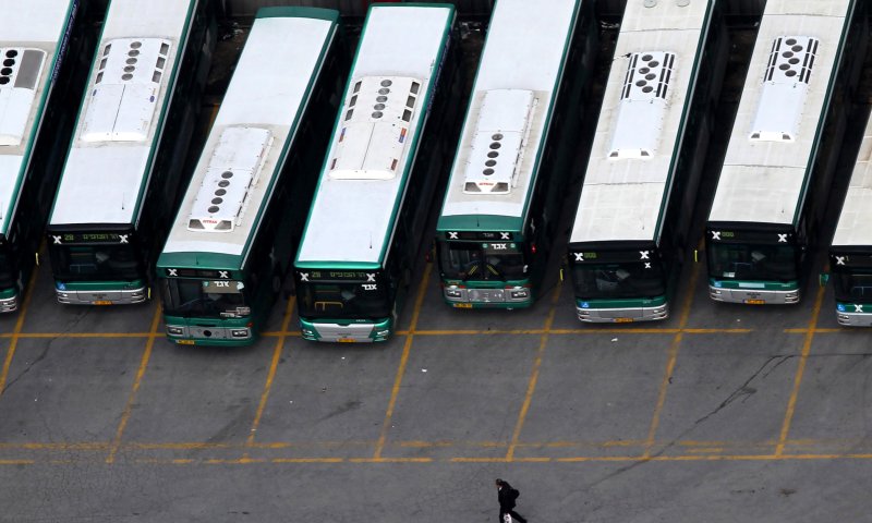 המדינה לבג"צ: אין צורך בתחבורה ציבורית בשבת