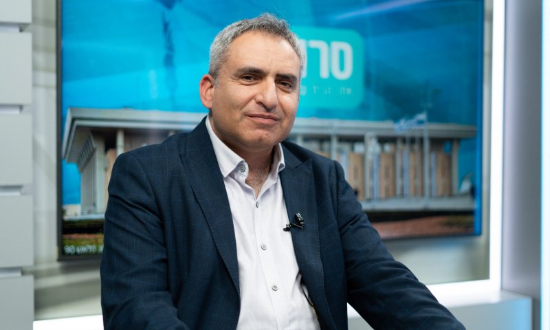 "זו ממשלת דיבורים על מלא &ndash; לא ממשלת ימין על מלא"