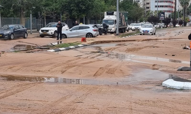 אל תתקרבו: דרך השלום חסומה בעקבות פיצוץ צינור