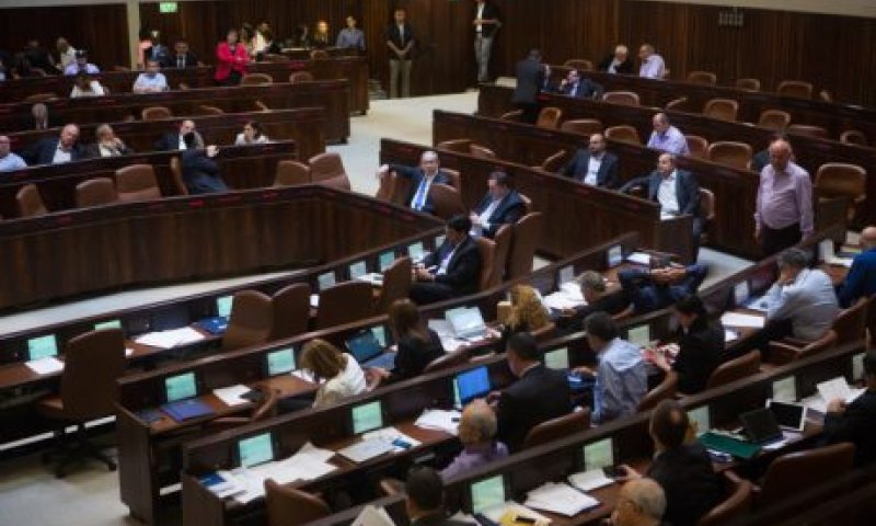 טענות: חבר כנסת דתי מכהן הטריד מינית