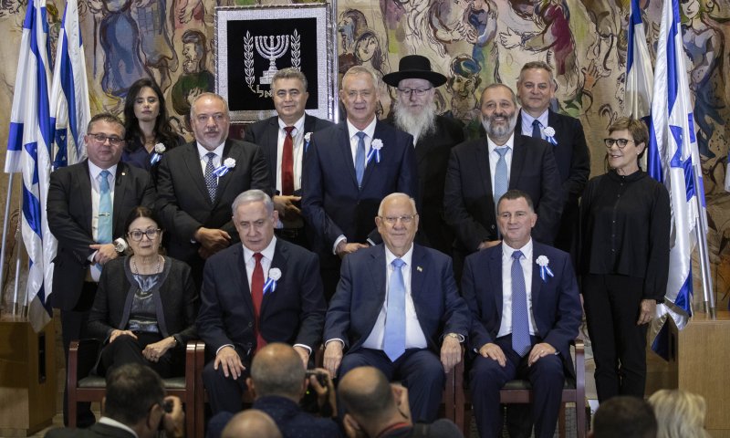 הממשלה החליטה: קיצוץ שכר ב-10%, ללא השופטים