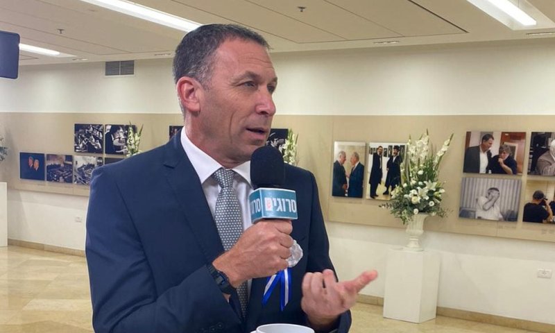 דברים שרואים מכאן: הזיגזג של מתן כהנא