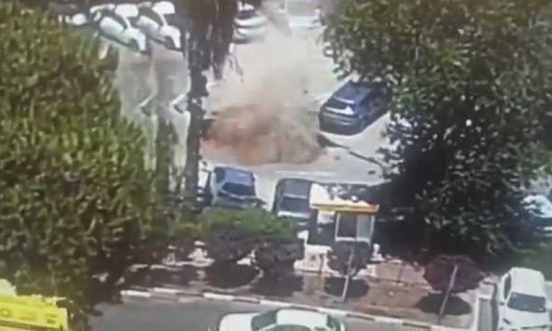 צפו: רגע קריסת החניון בשערי צדק