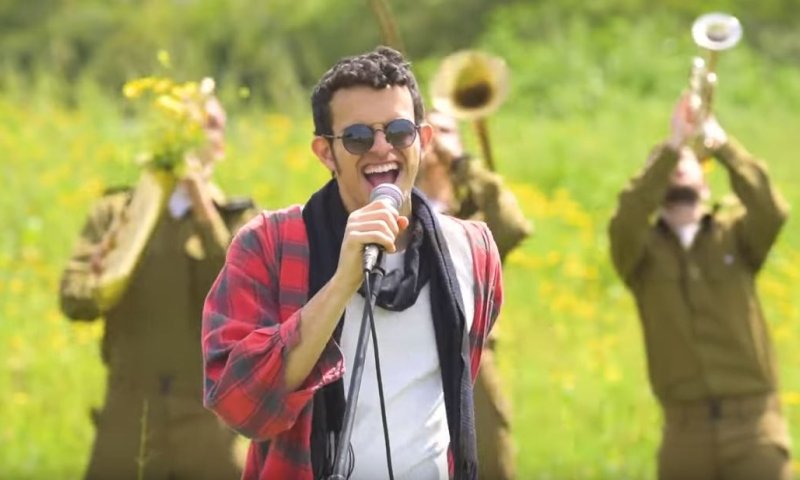 משעשע: איך נשמע הלהיט של פסח בגרסת היפ הופ?