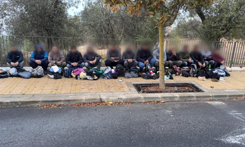 אירוע חריג: לוחמי מג"ב עצרו 20 שב"חים בדרך לירושלים