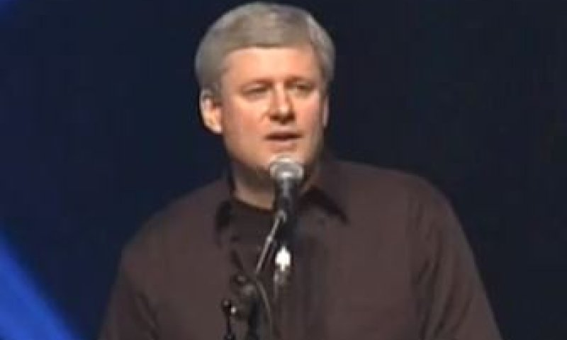 ראש-ממשלת קנדה שר ביטלס כדי לתמוך בישראל