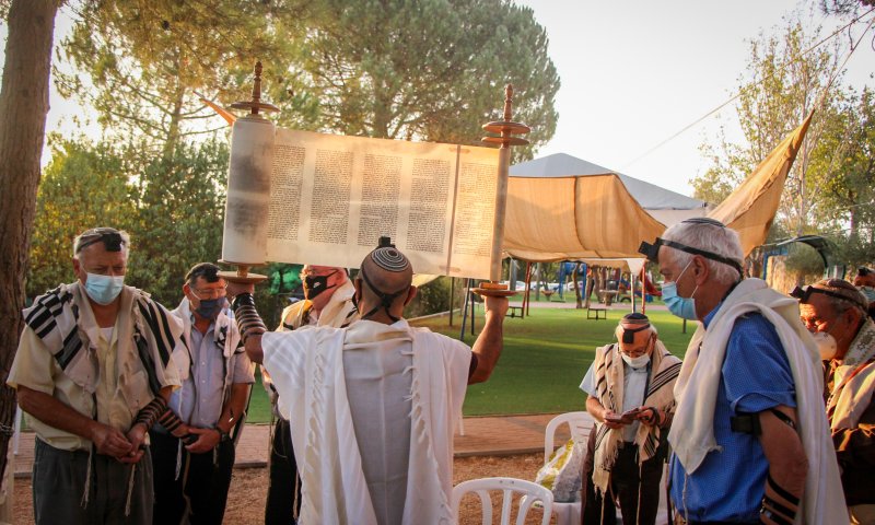 בתי הכנסת נפתחים; זאת רשימת ההקלות החדשה