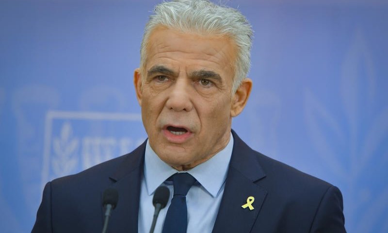 יאיר לפיד מצהיר: "אני לא שמאלני"