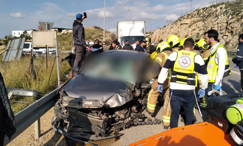 תאונה קשה סמוך לכיכר נילי; 10 פצועים במקום