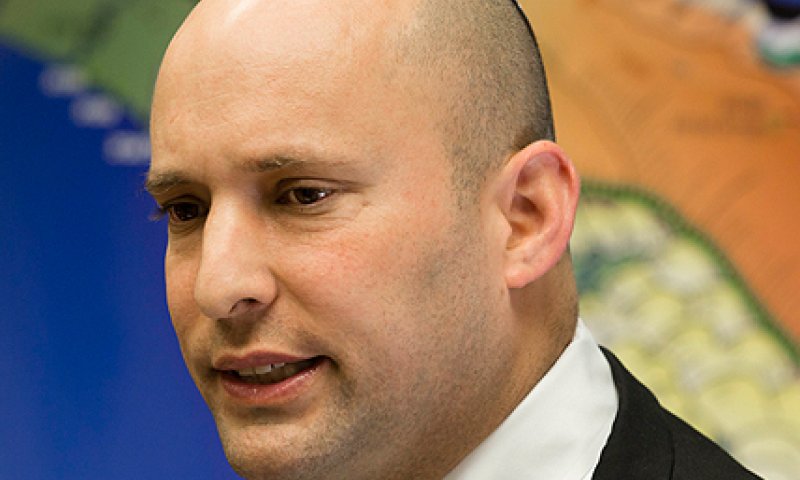 חדו"ש תומכת בבנט: בלי סנקציות פליליות לחרדים שישתמטו