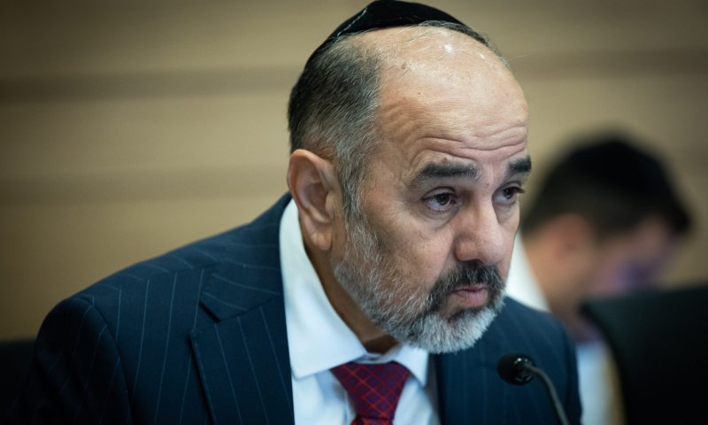 השר מרגי: אצביע בממשלה בעד דחיית הבחירות