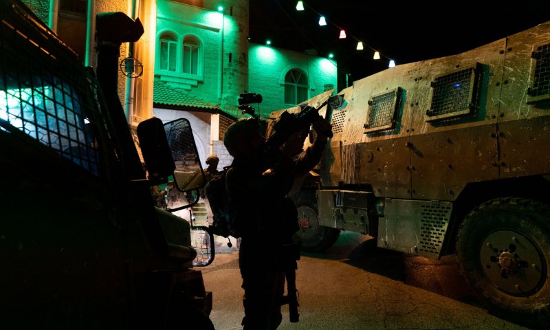 אחרי הירי על הישובים: 17 מבוקשים מעצרו באיו"ש