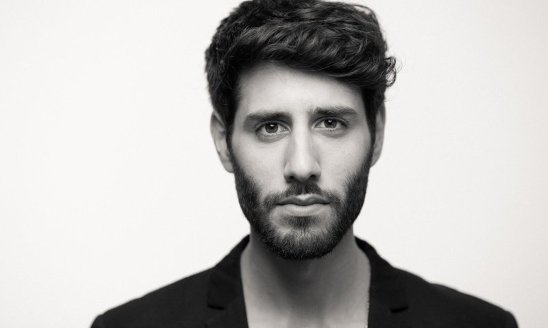 מחפש מקום בעולם: נועם בנאי בסינגל חדש&bull; צפו