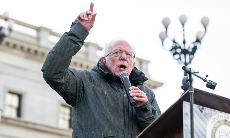 ארה"ב: ברני סנדרס פרש מהמירוץ לנשיאות