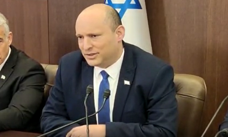 עם מחיאות כפיים: בנט נפרד מראשות הממשלה