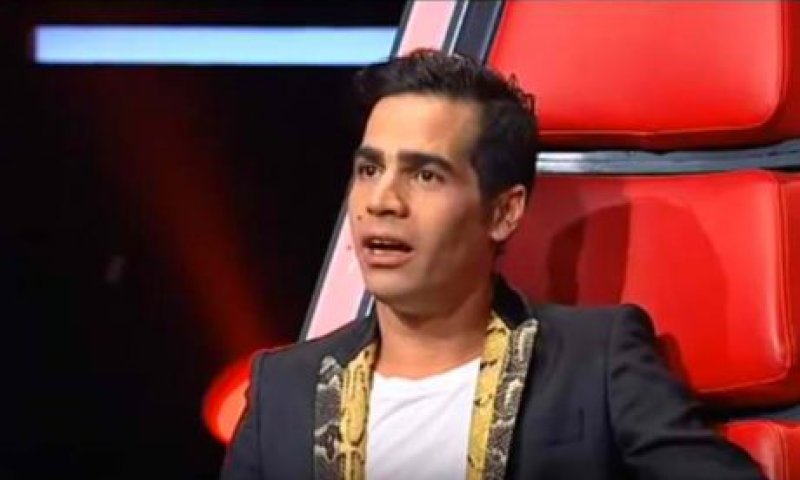 בשם האב: אביב גפן נכנס באביגדור ליברמן