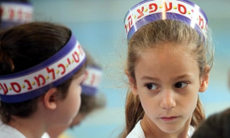 הרב שרלו: ללמד יהדות בבתי ספר חילונים זו שליחות