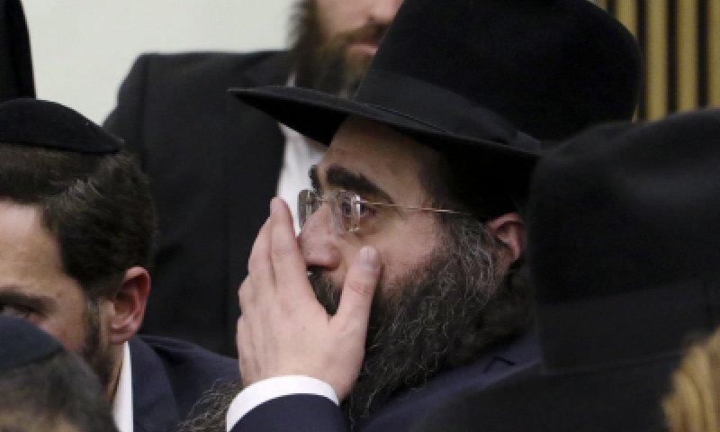 גזר הדין: הרב פינטו נשלח לשנת מאסר בפועל