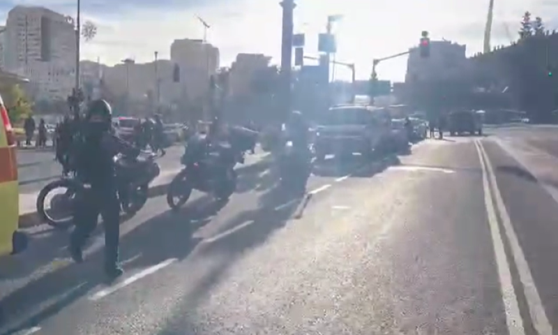 7 פצועים בפיגוע ירי בירושלים; המחבלים חוסלו