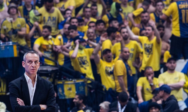 לילה דרמטי במכבי ת"א &ndash; 3 אוהדים נעצרו: אלו ההחלטות שהתקבלו