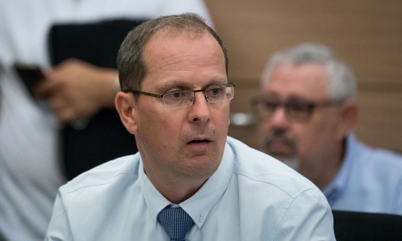 "במשרד המשפטים המומים; לא ברור מה קרה שם"