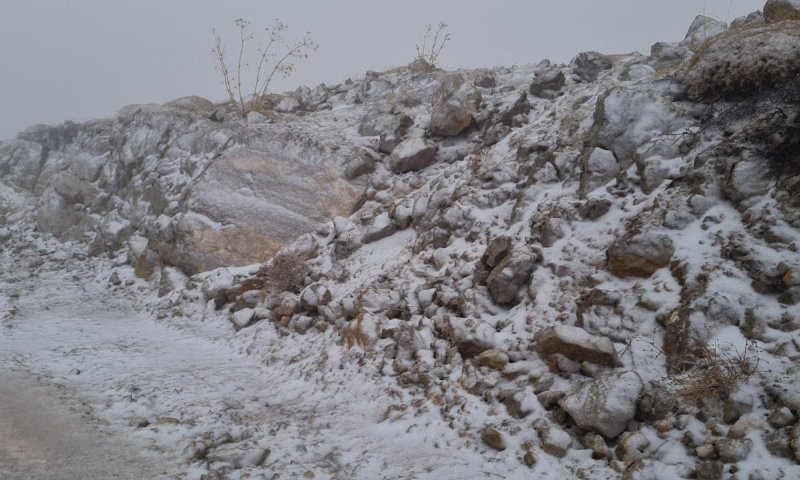 הסערה כבר פה: שלג החל לרדת בחרמון. צפו