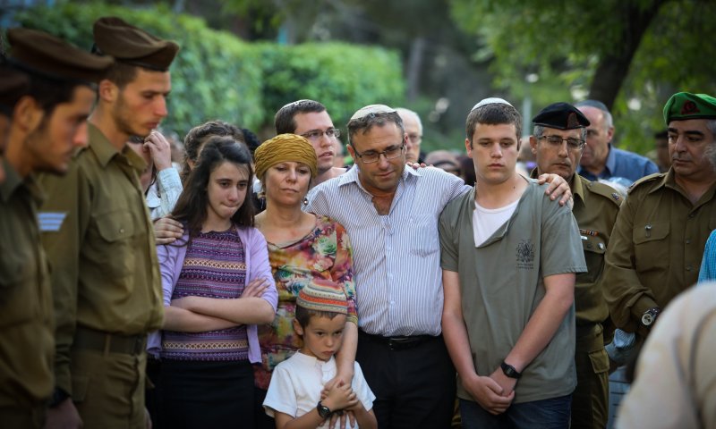 לראות ולבכות: צפו בהלווית אלחי טהרלב הי"ד